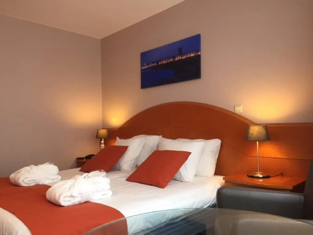 Acces Hotel オステンド